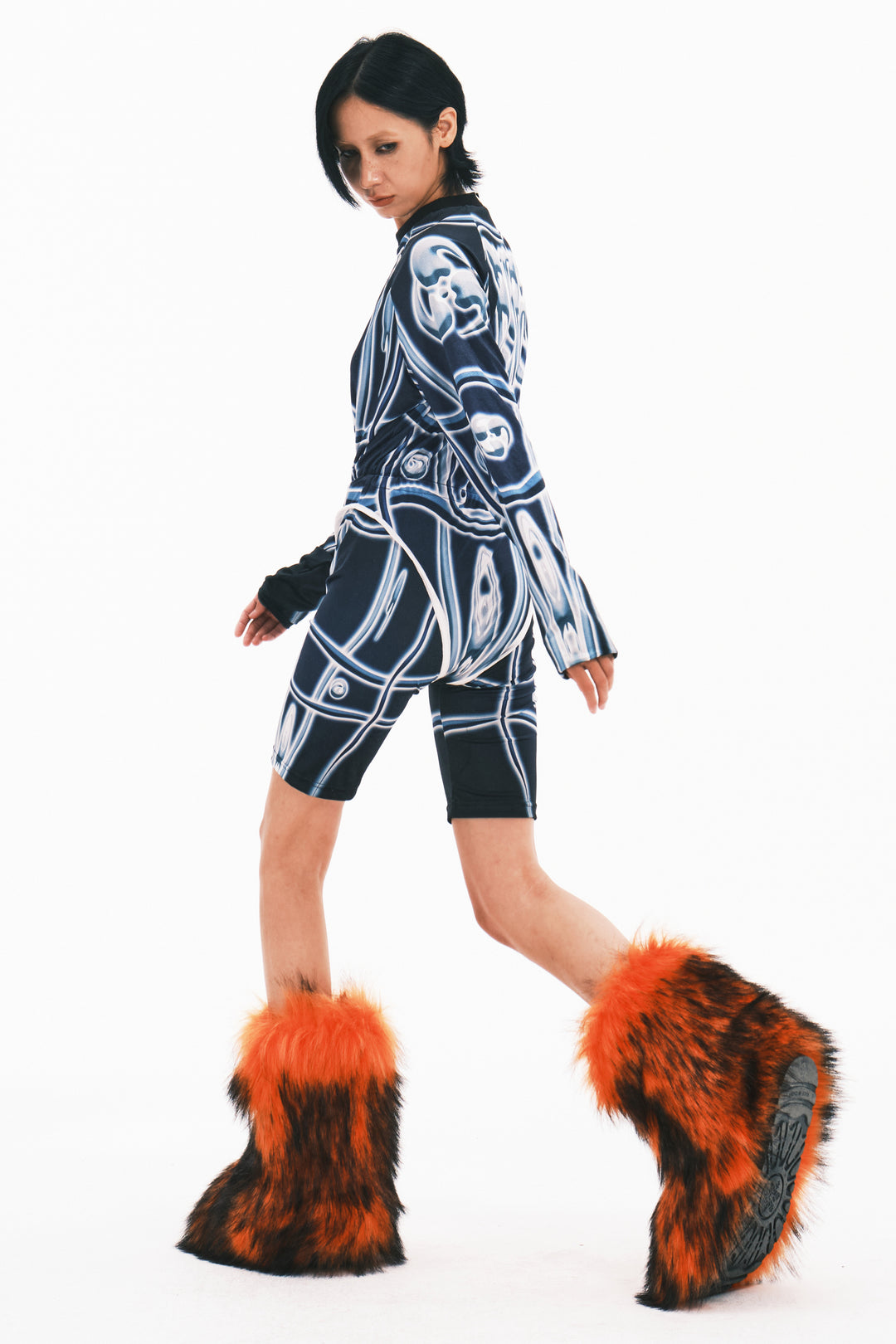 EMBRYO PRIMAL FUR long-pile snow boots — construction detail