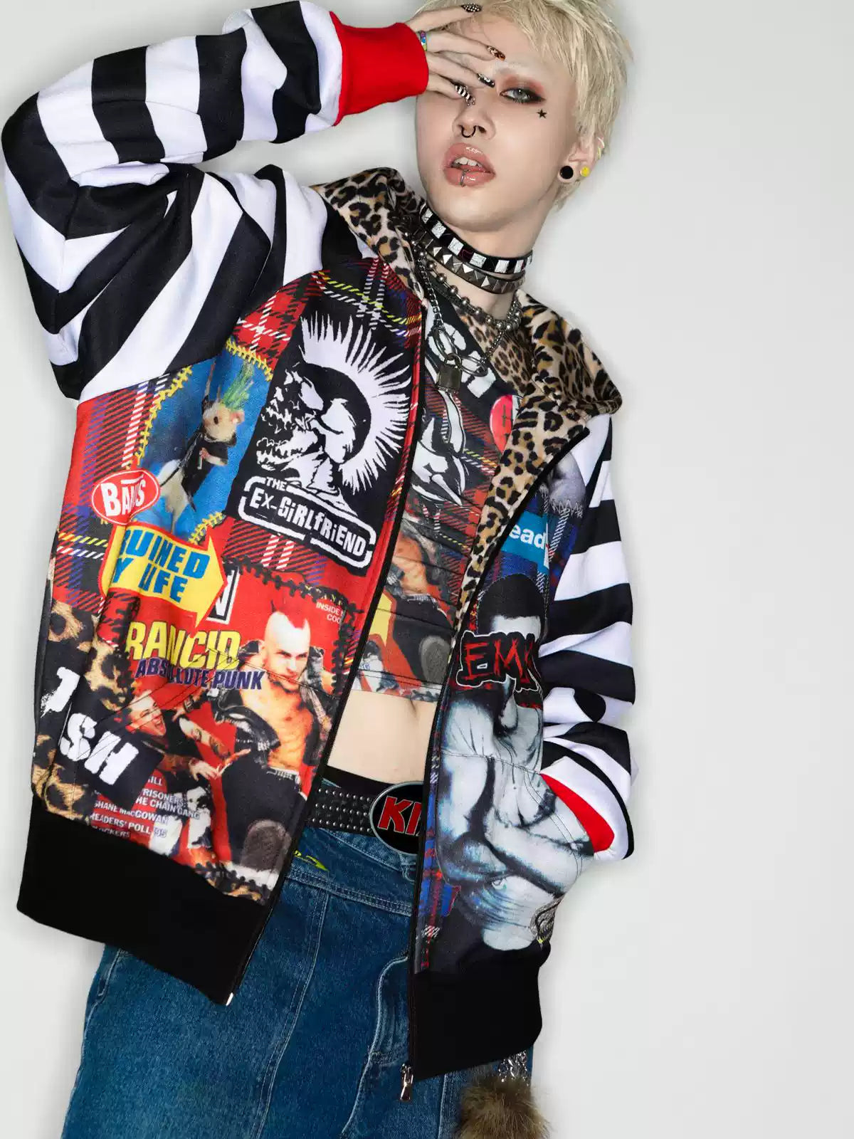 DEADENDKIDS PUNK COLLAGE fleece zip hoodie — side or detail presentation