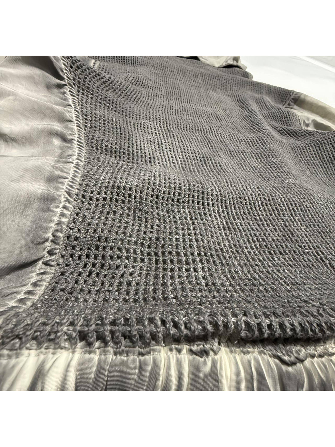 PIONEER meteorite-gray mesh hoodie — close-up of the mesh-back panel, seams and fabric texture