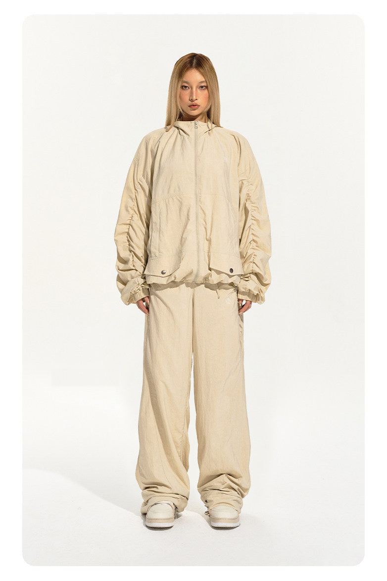 NAWS CLOUD softshell running jacket — modeled detail view of the garment construction