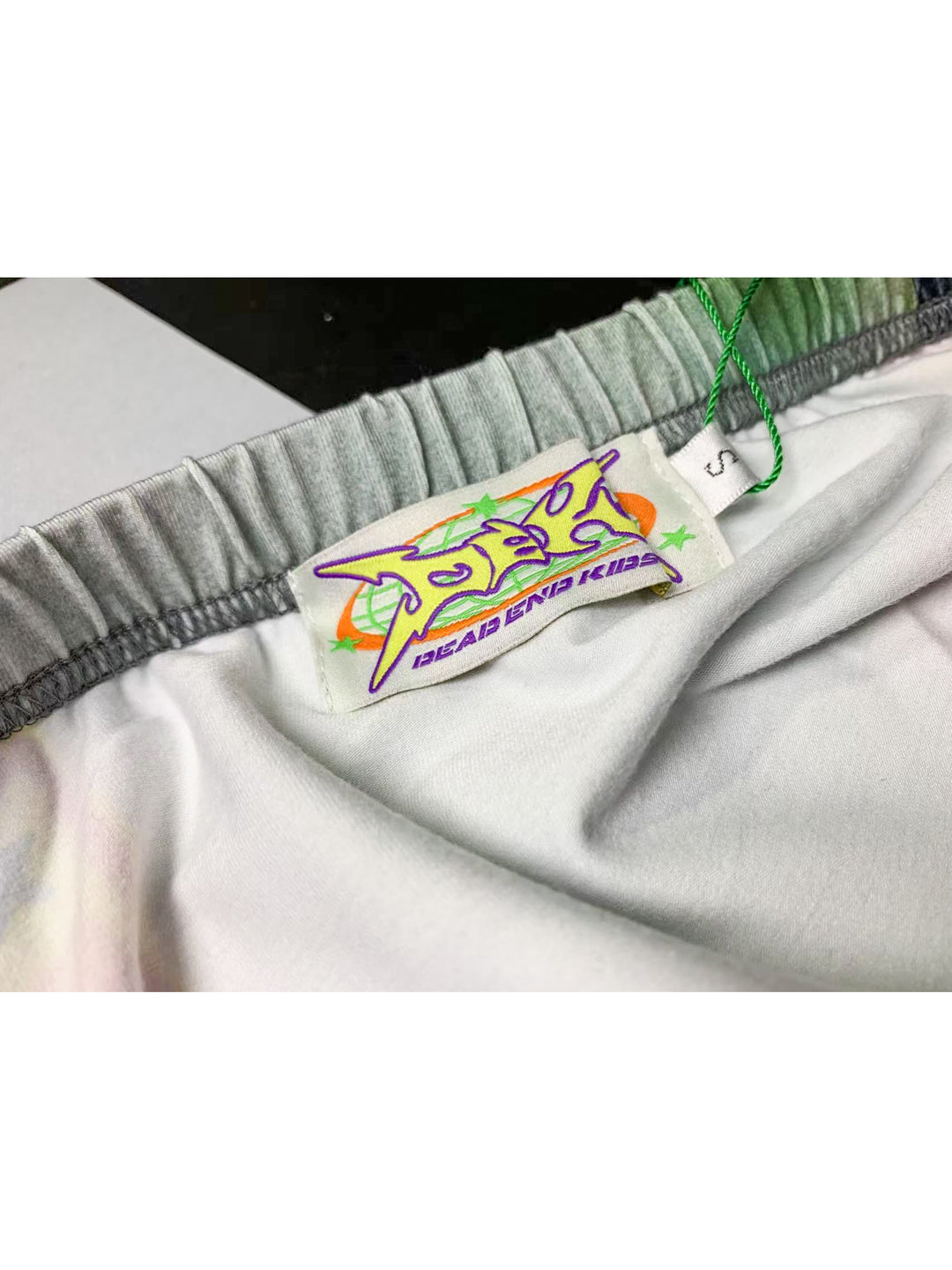 DEADENDKIDS REVERSIBLE ARCHIVE graphic maxi skirt — material and print detail