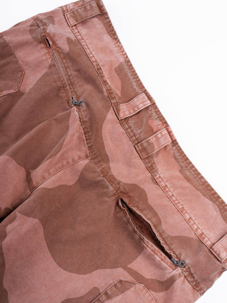 IXION washed camouflage combat pants in dune red — detail of the rear waistband adjustment buckle and back pockets