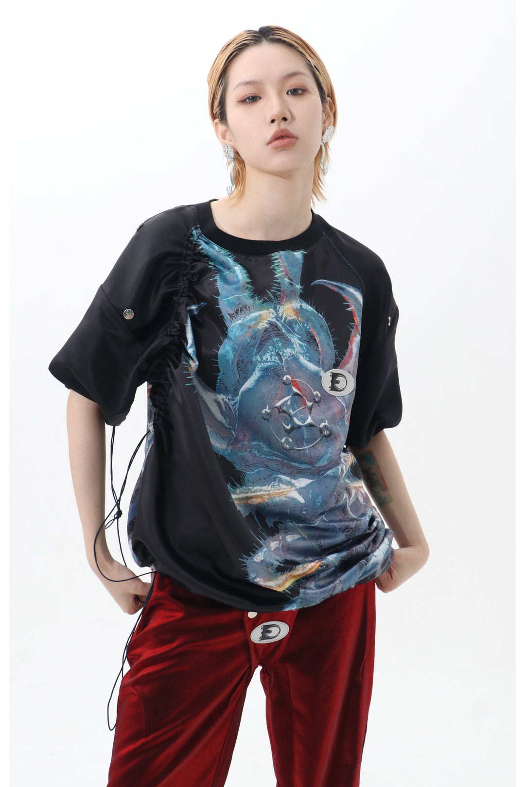EMBRYO FIVE POISONS detachable-shoulder T-shirt — additional styled view
