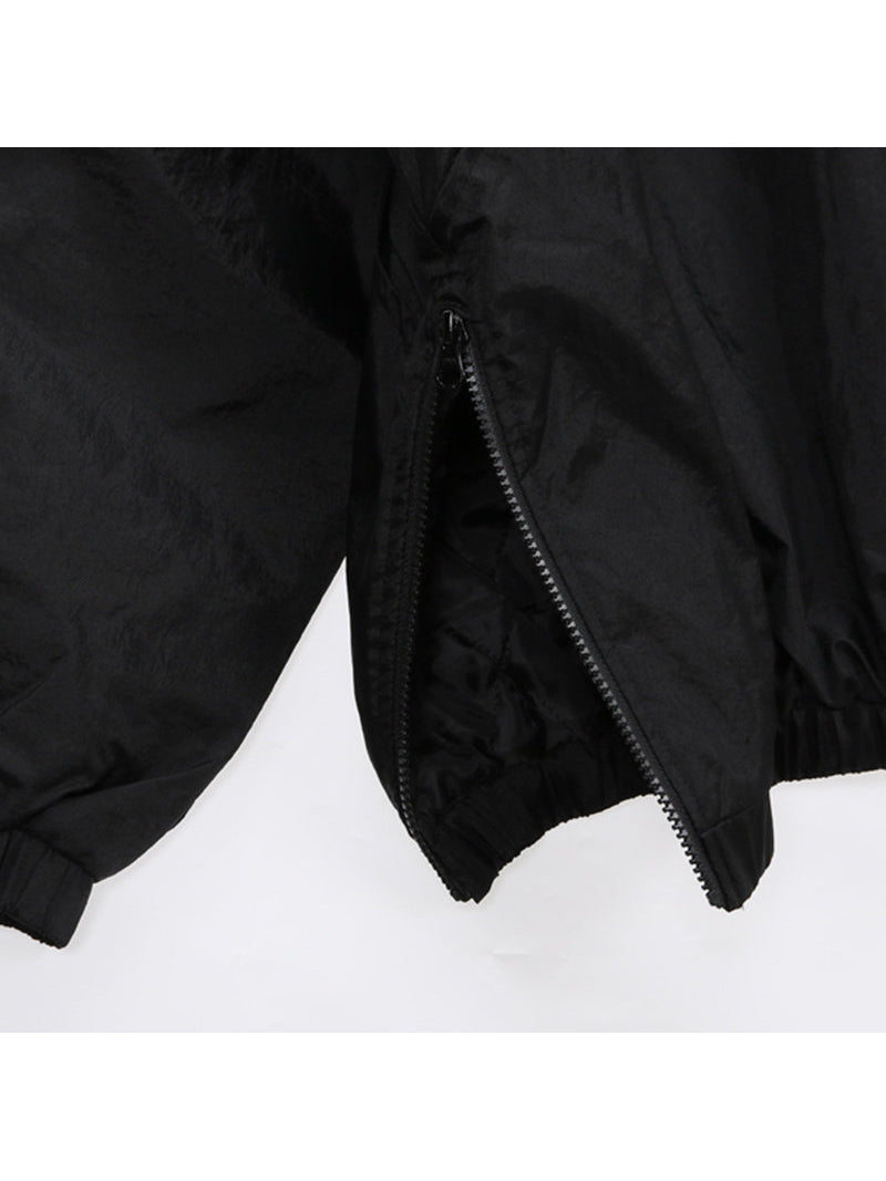 HAVE A GOOD TIME ANORAK side zipper and padded lining detail