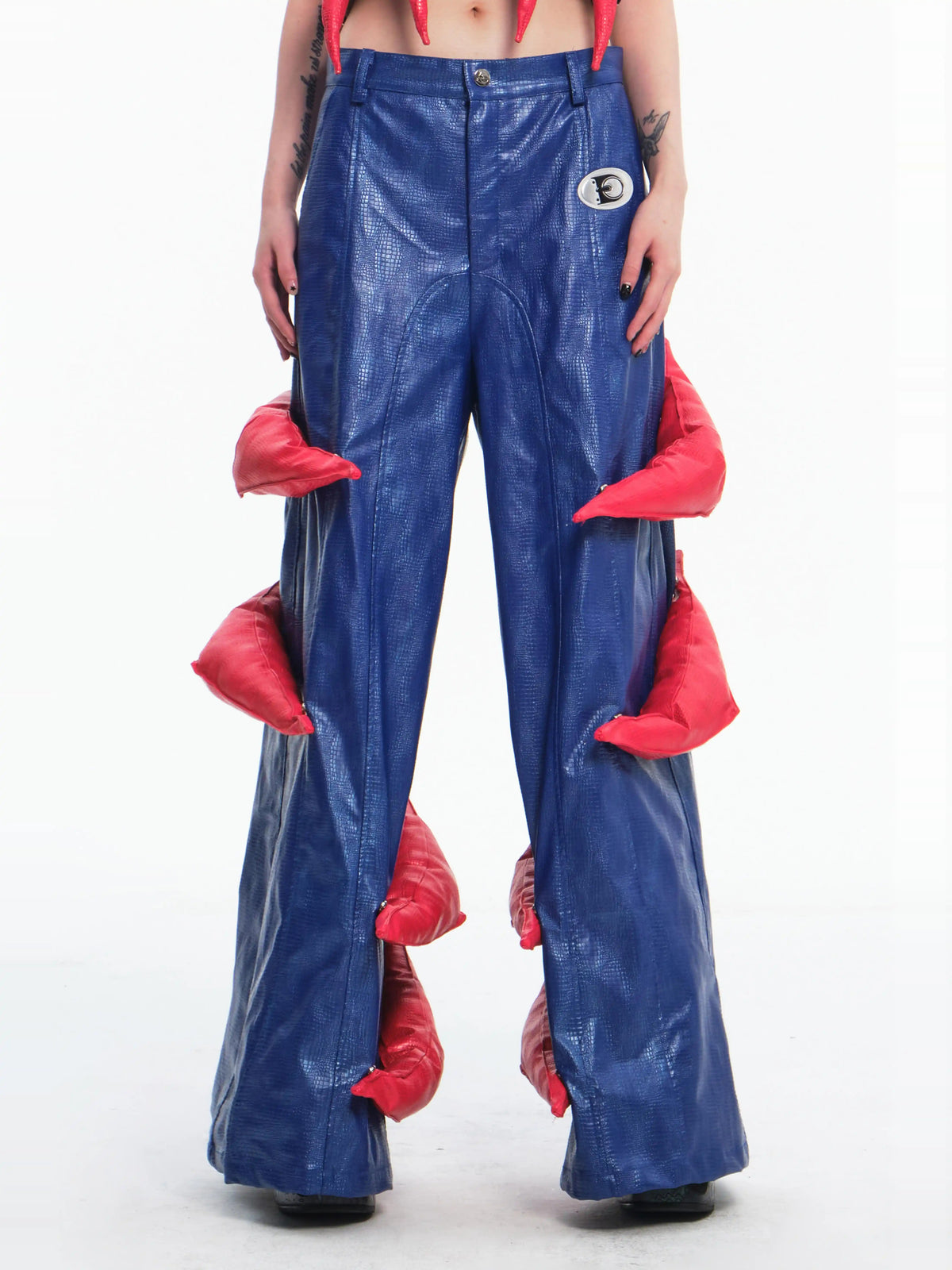 EMBRYO RED CLAW convertible padded PU pants — rear or construction presentation