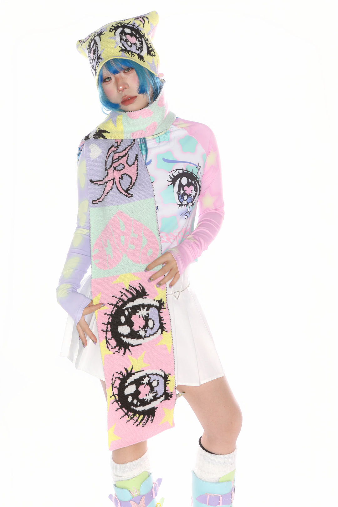 DEADENDKIDS ANIME EYES knit scarf & reversible hat — material and print detail