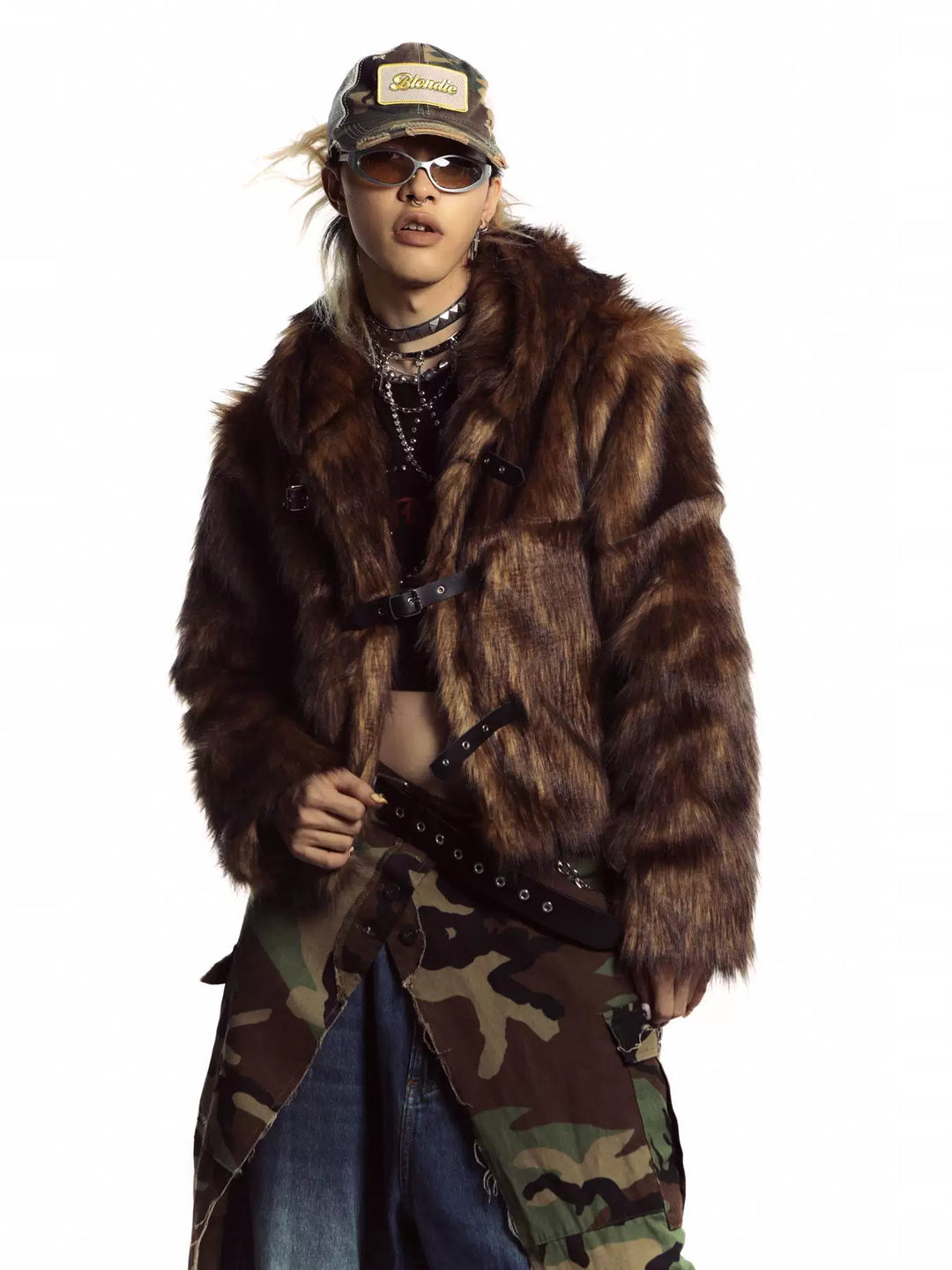 DEADENDKIDS NOMAD HOOD faux-fur coat — front product presentation