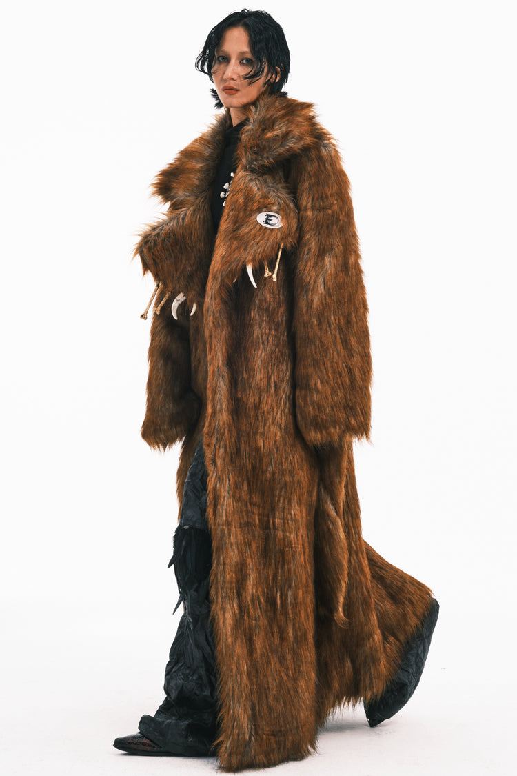 EMBRYO PRIMAL BONE extra-long faux-fur coat — alternate modeled angle