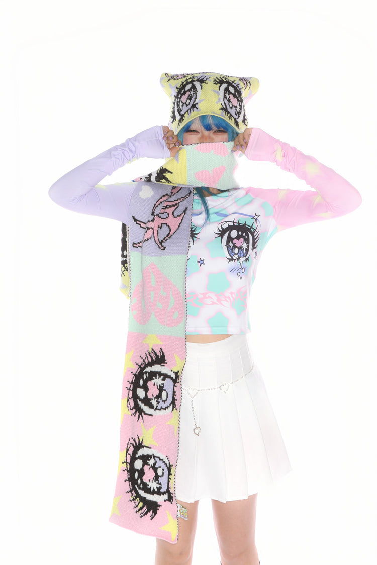 DEADENDKIDS ANIME EYES knit scarf & reversible hat — close modeled view