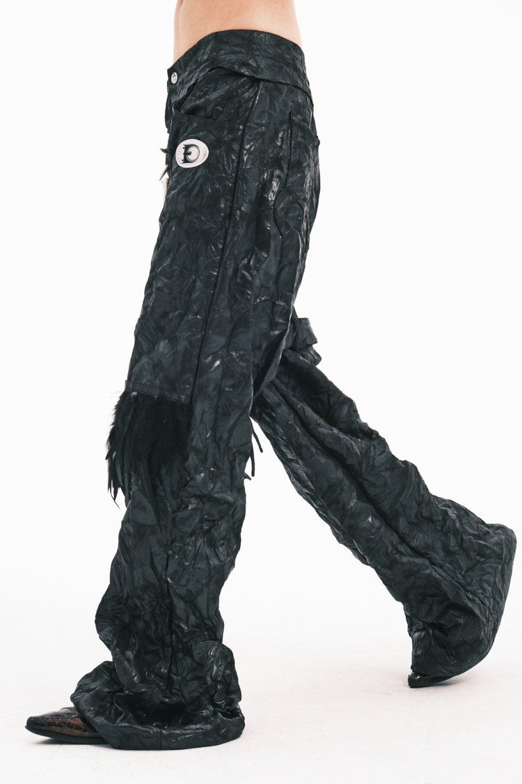 EMBRYO FEATHER LEG detachable-pouch flare pants — additional product detail view