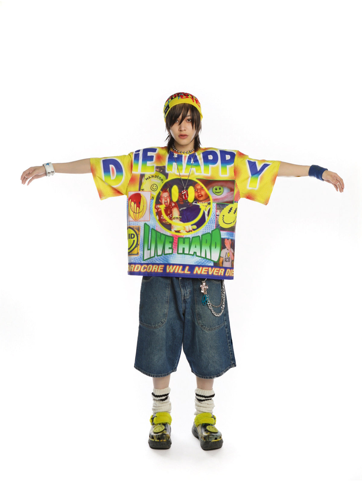 DEADENDKIDS GOOD TIMES heavyweight graphic tee — alternate modeled angle
