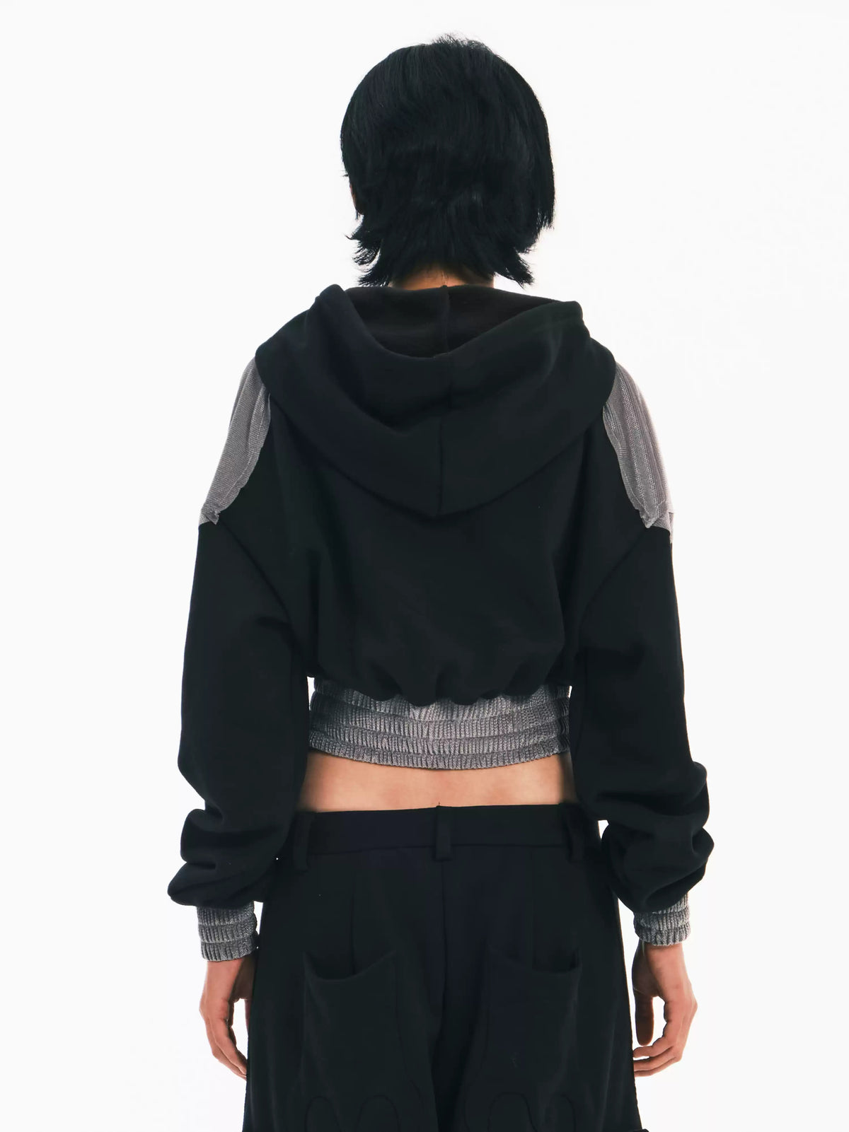 EMBRYO GUARD CORE cropped graphic sweatshirt — rear or construction presentation