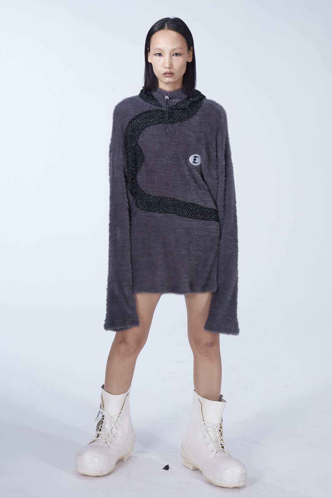 EMBRYO FUR COLLAR oversized plush sweatshirt — material and hardware detail