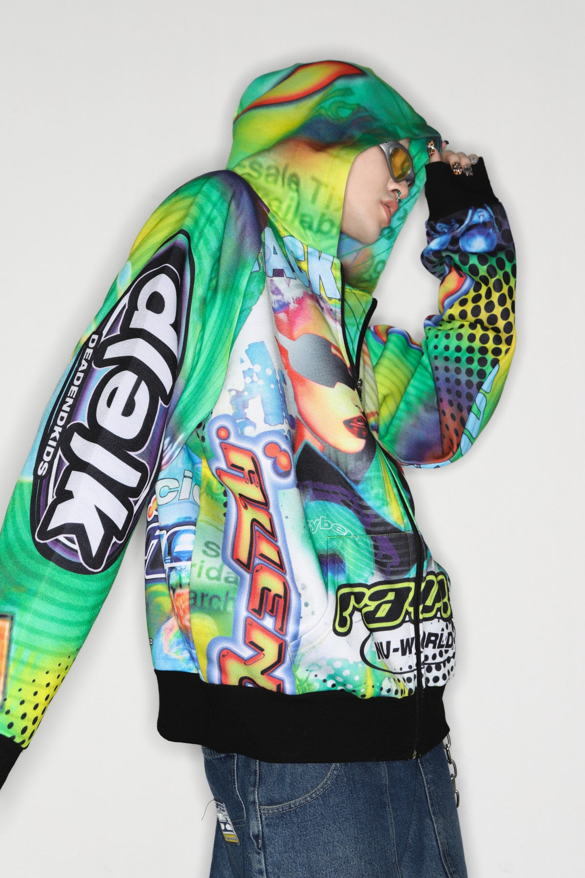 DEADENDKIDS ALIEN INVASION graphic fleece zip hoodie — rear modeled view