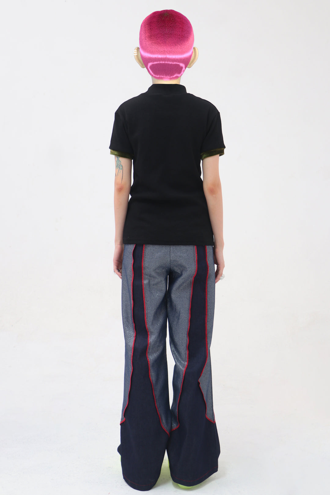 EMBRYO STARSHIFT 3D-effect fitted mock-neck tee — additional product detail view