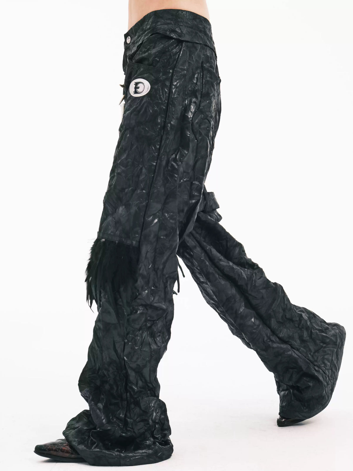 EMBRYO FEATHER LEG detachable-pouch flare pants — side profile