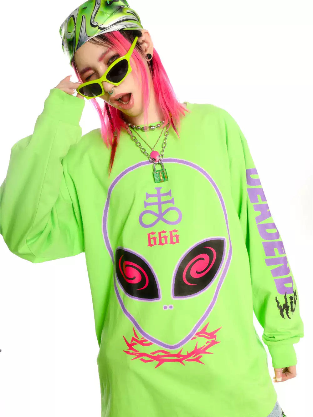 DEADENDKIDS ALIEN 666 neon graphic sweatshirt — rear or construction presentation