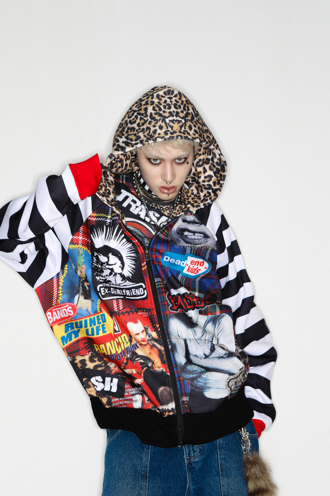 DEADENDKIDS PUNK COLLAGE fleece zip hoodie — construction detail