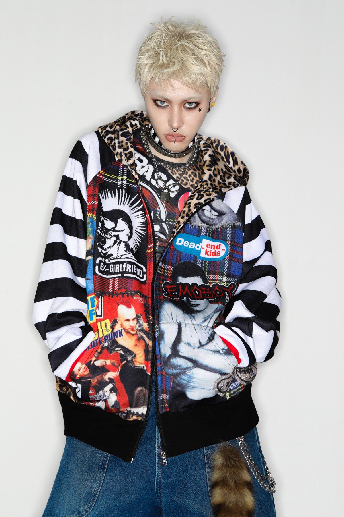 DEADENDKIDS PUNK COLLAGE fleece zip hoodie — garment-only view