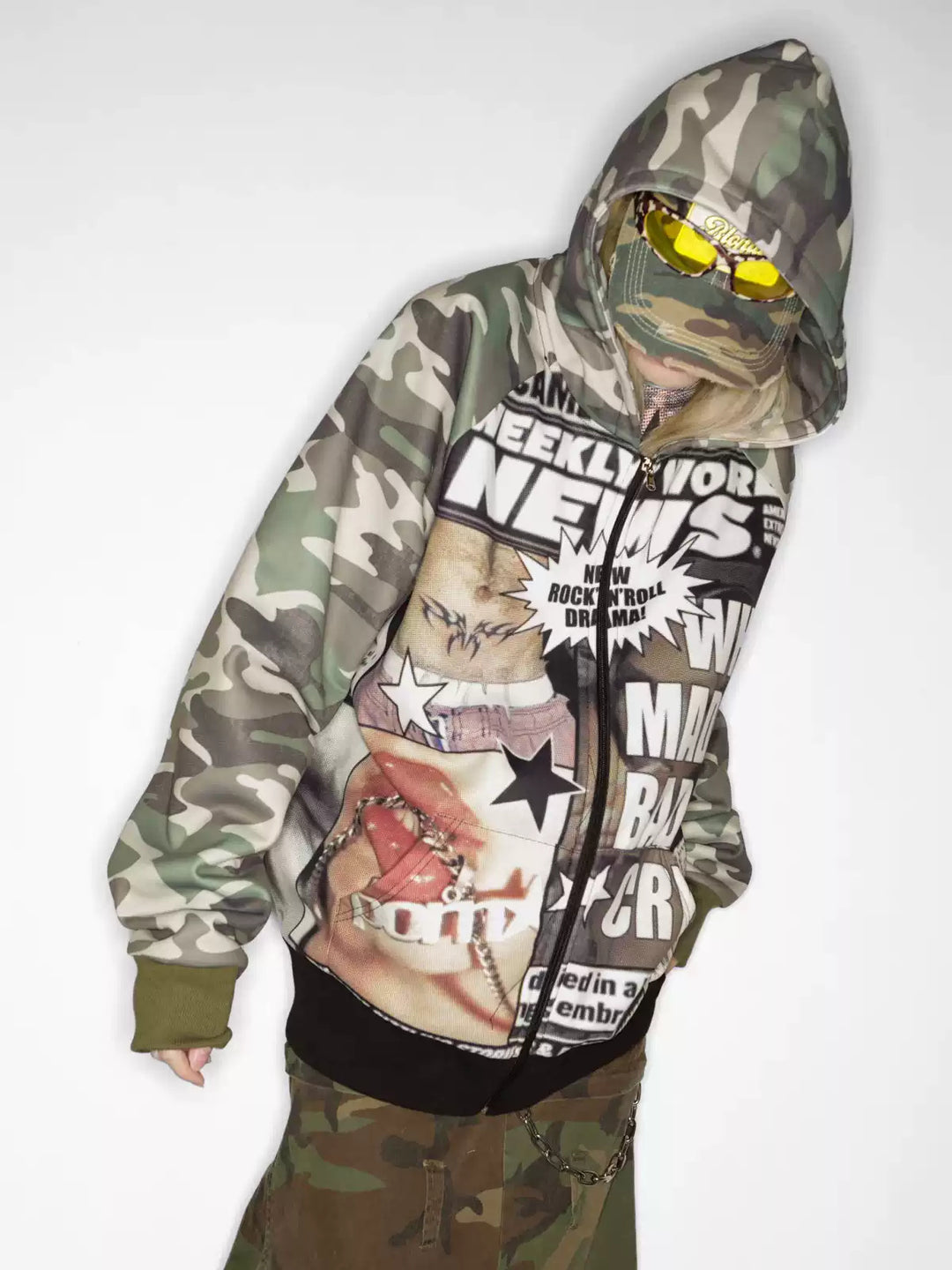 DEADENDKIDS CAMO GIRL fleece zip hoodie — side or detail presentation