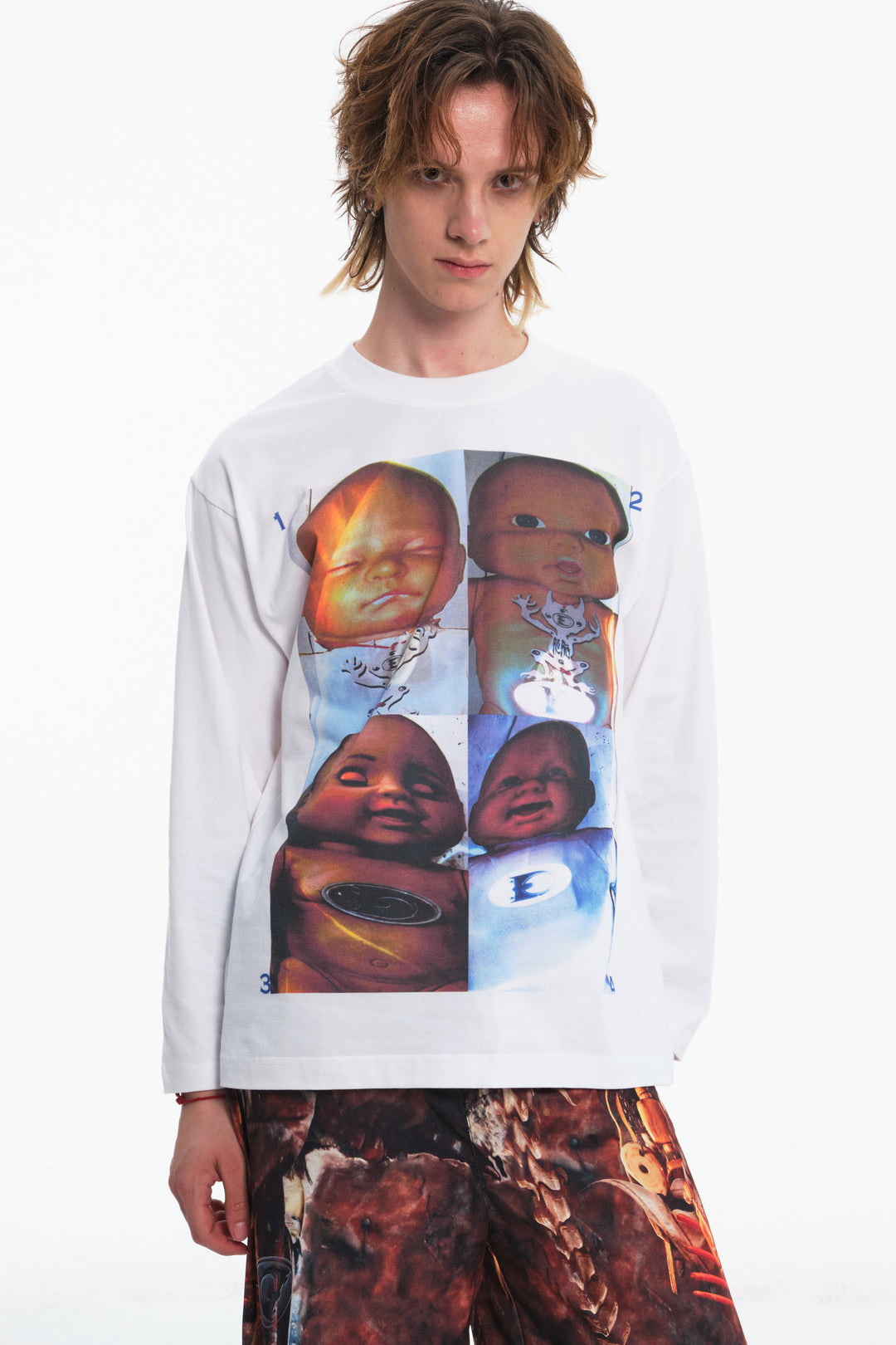 EMBRYO ABCD FOUR CHILDREN white graphic sweatshirt — additional product detail view
