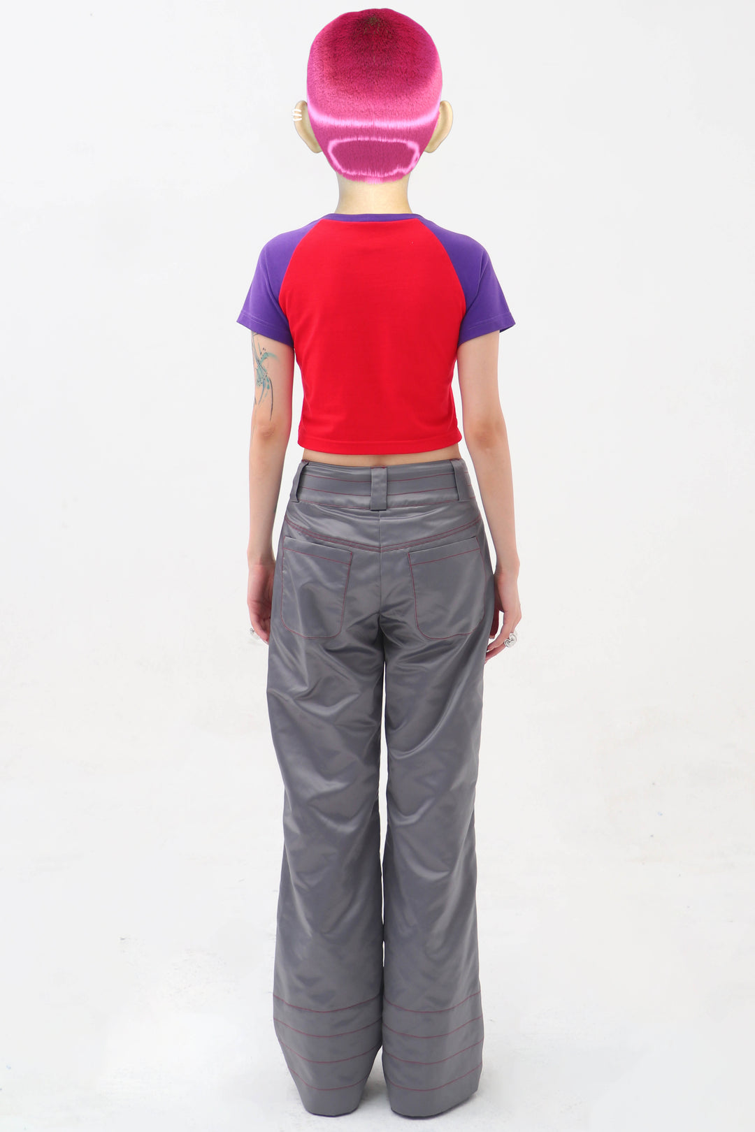 EMBRYO STARSHIFT cropped raglan tee — additional product detail view