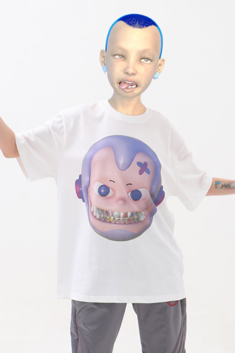 EMBRYO E23 LITTLE ONE oversized white graphic tee — additional product detail view