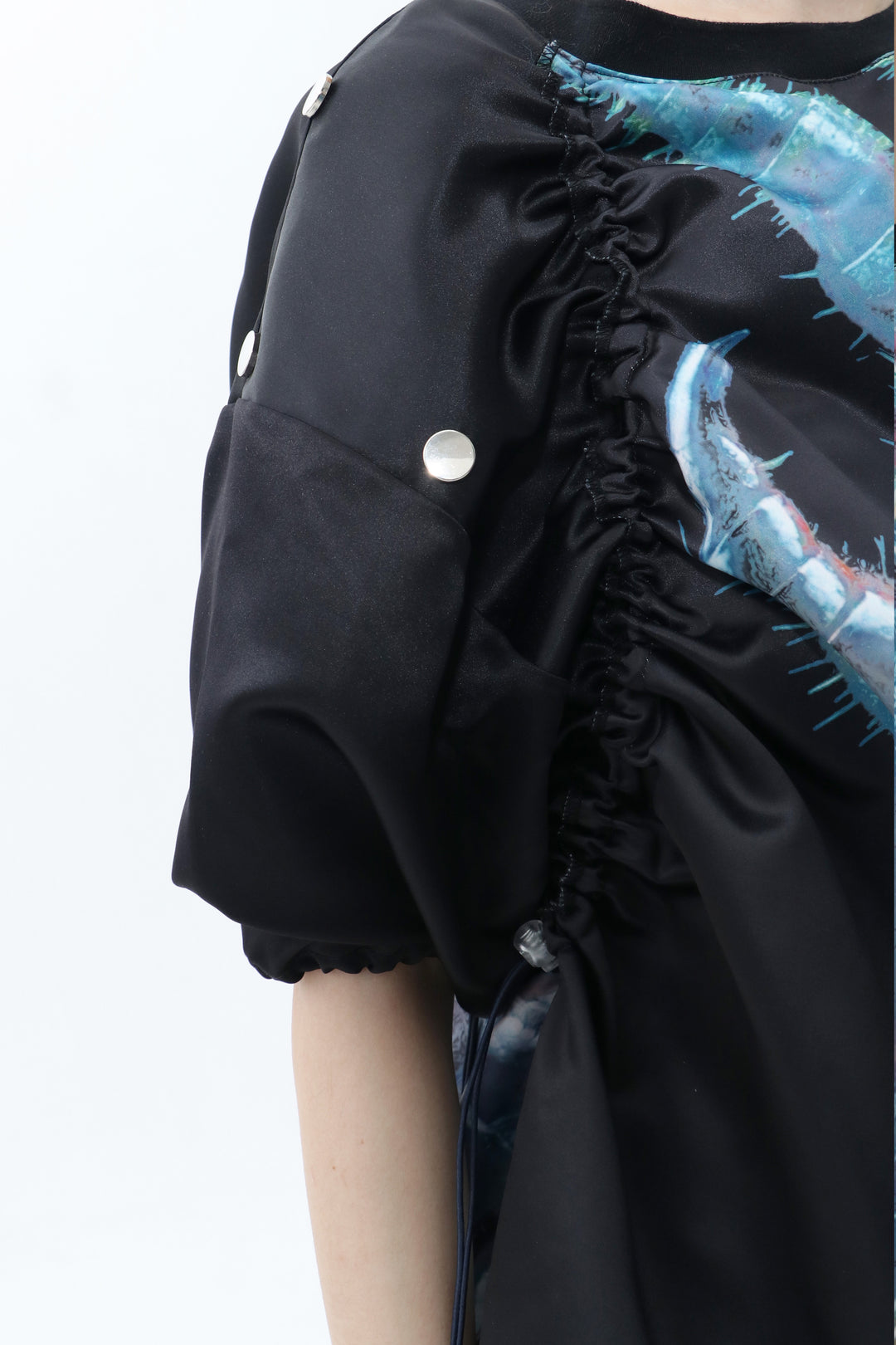 EMBRYO FIVE POISONS detachable-shoulder T-shirt — additional product detail view