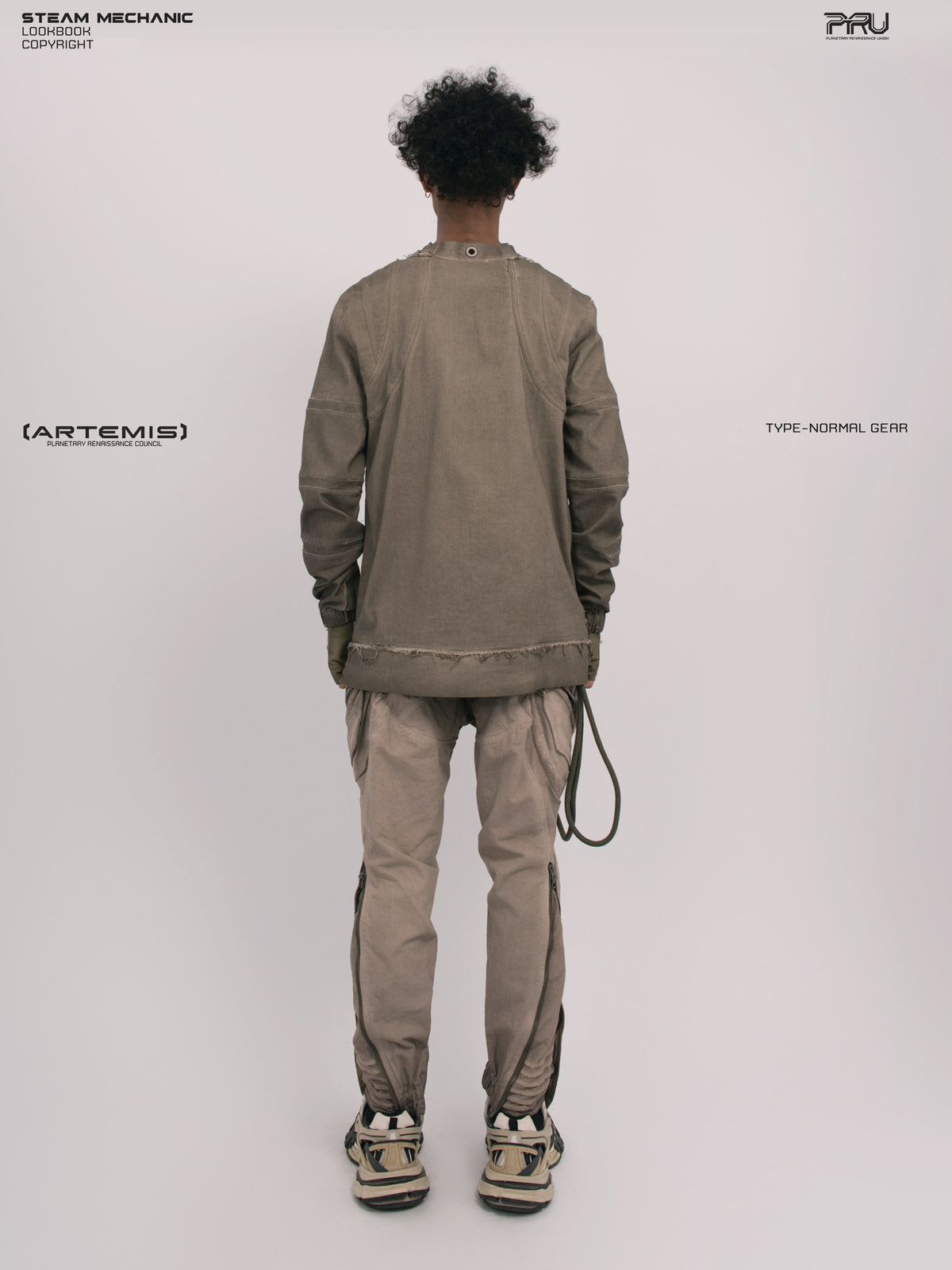AEGIS xirang brown multi-pocket moto pants — full-length back view showing the seat, pockets and lower-leg zippers