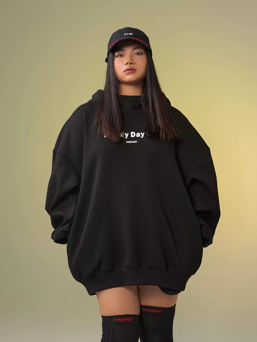 TAROTAROT IT'S MY DAY OFF OVERSIZED HOODED SWEATSHIRT