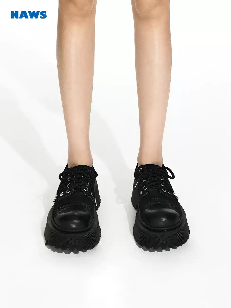 NAWS MOORE matte leather platform Derby shoes in MOORE BLACK — front modeled view showing round toes and chunky lug soles.