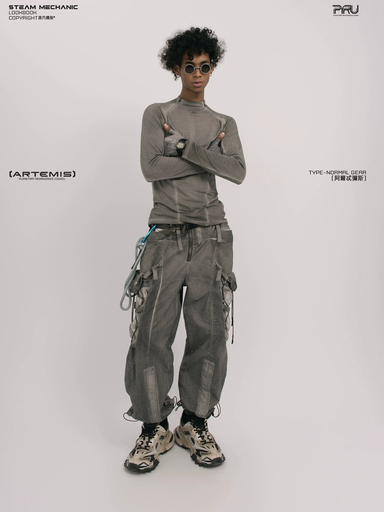 TWIN STAR meteor gray stretch riding base-layer top — side modeled view