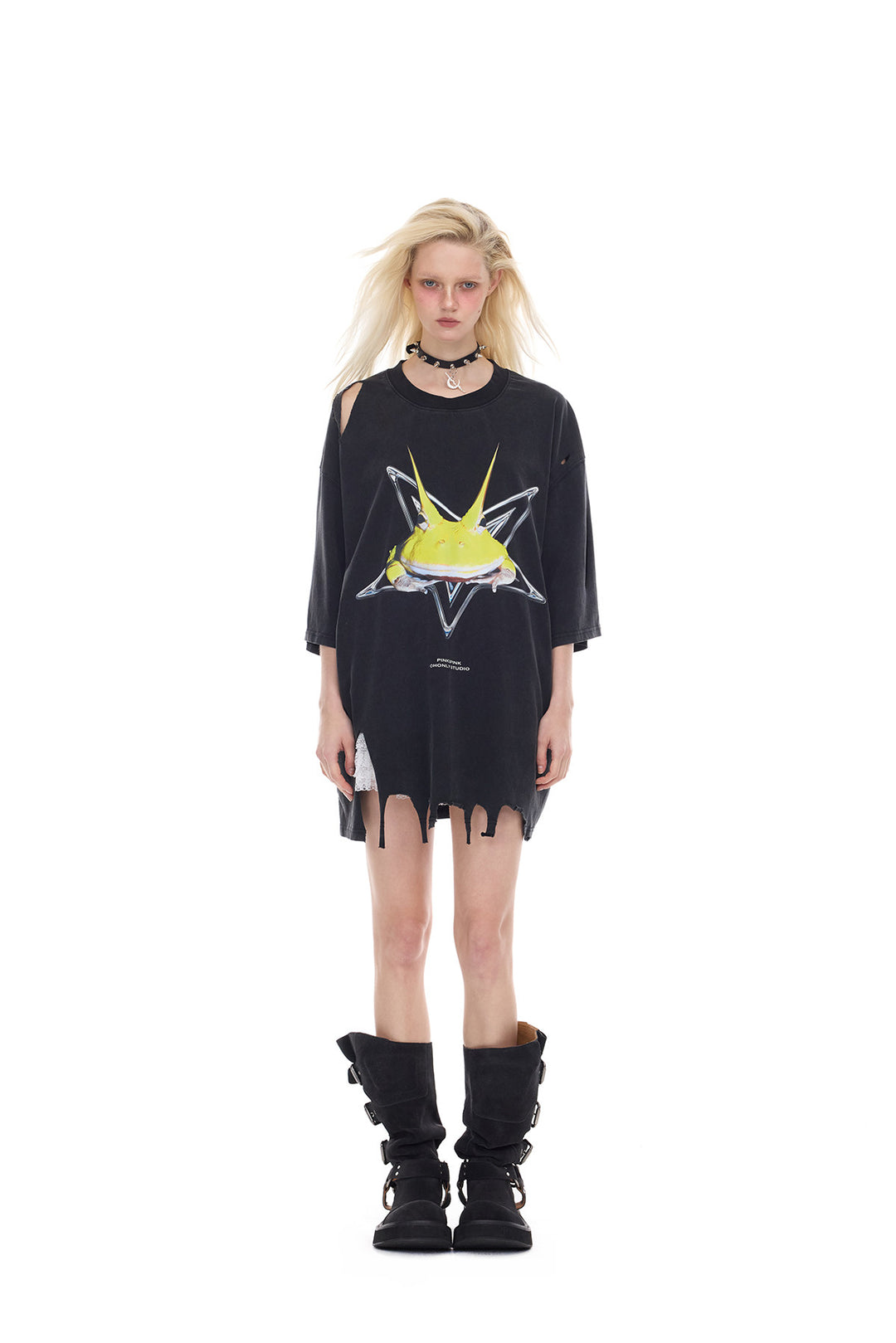 PINKSPINK HORNED FROG distressed graphic tee in black — front full-length modeled view with the distressed hem exposed
