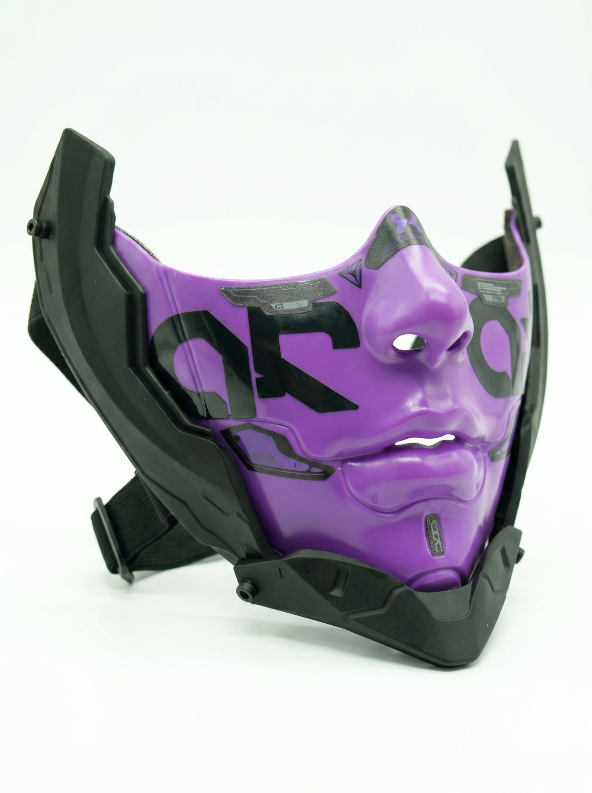 FOCKSHOP sharp-chin mask — purple1B three-quarter view showing frame depth.
