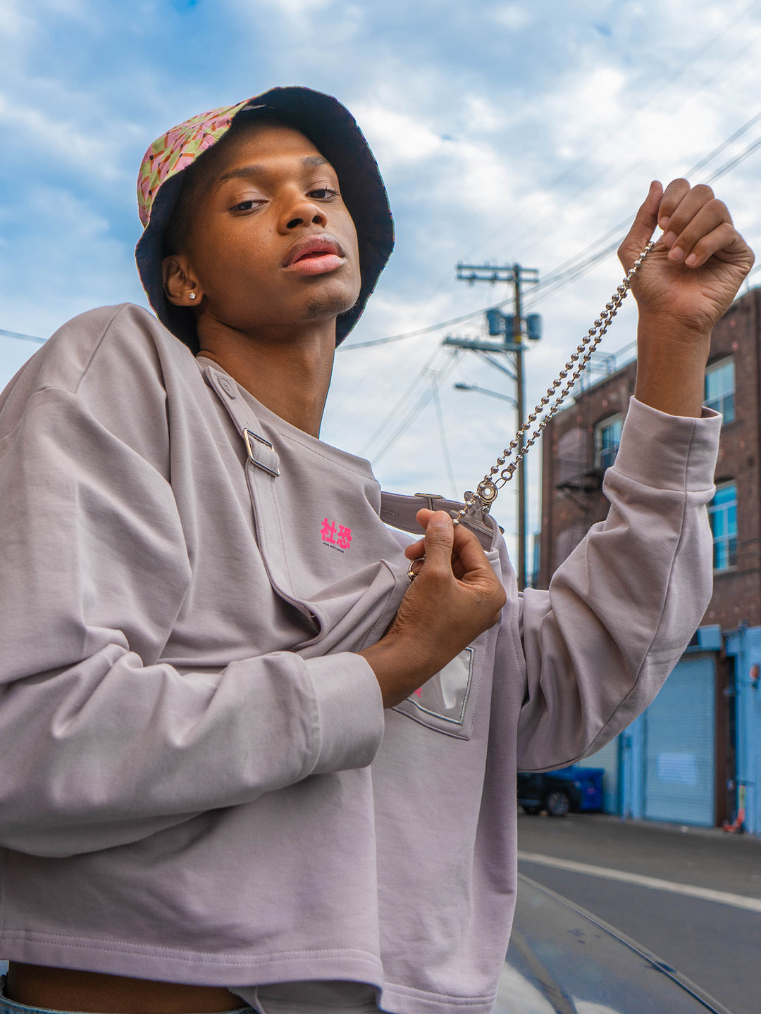 SOCIAL ANXIETY sweatshirt & chain - Dragon Star