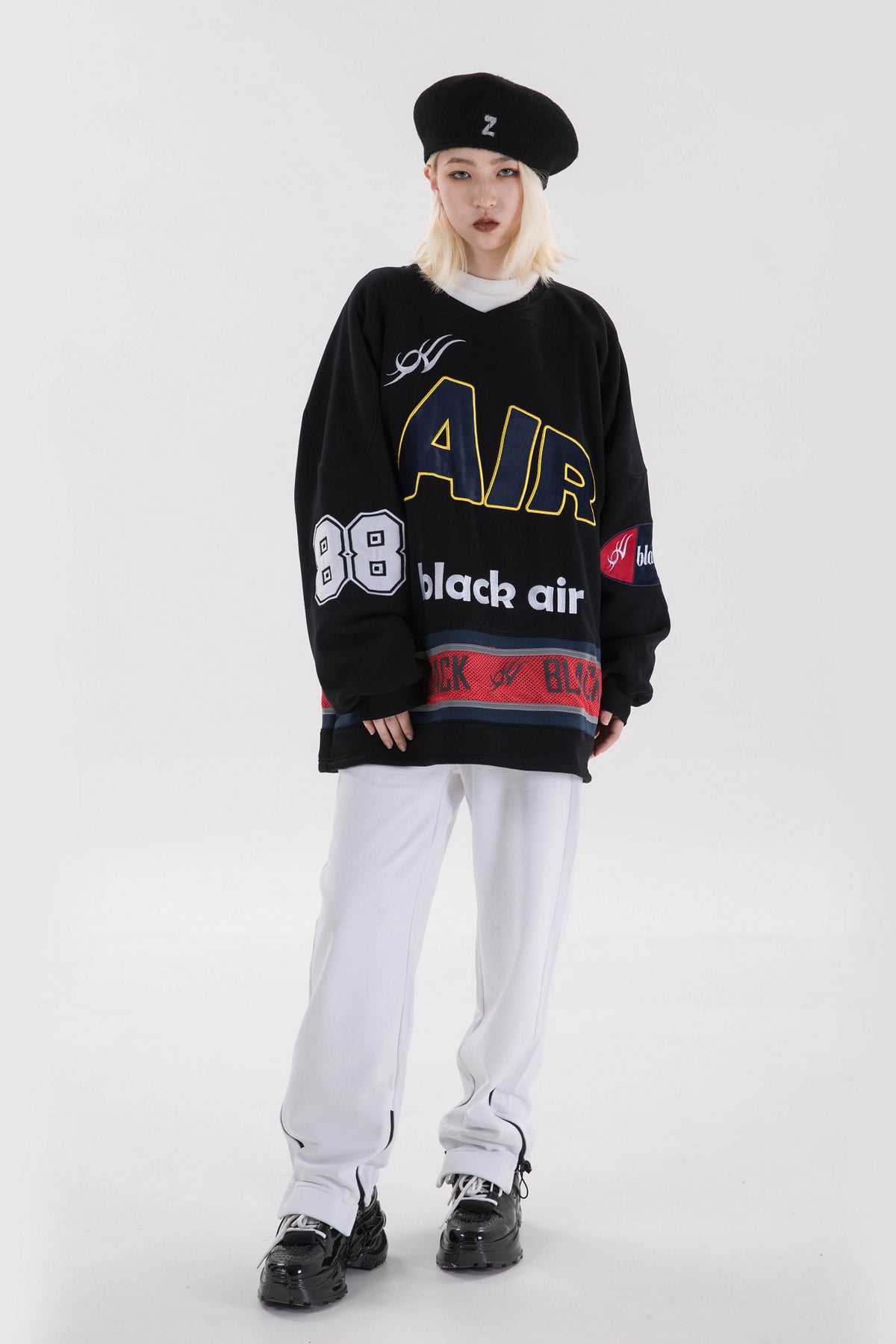 BLACKAIR varsity-letter sweatshirt, black, full outfit