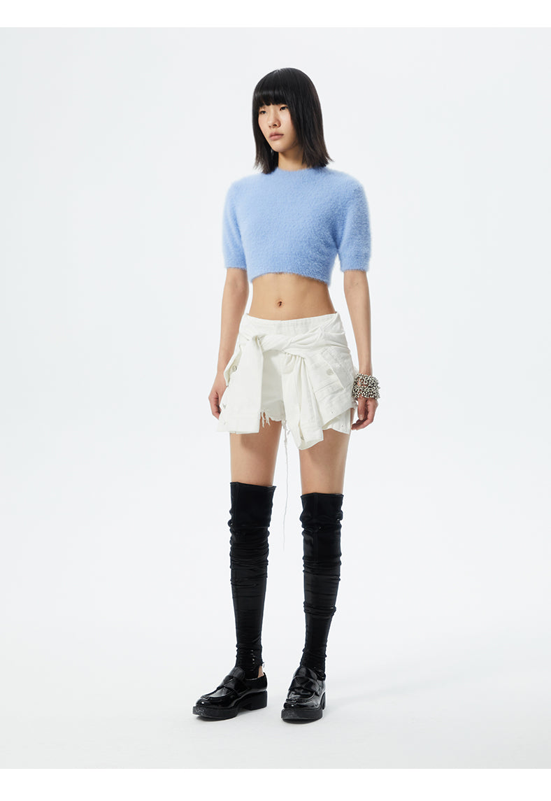 SHOWROOM PLUS ILLUSION tied-sleeve denim shorts, white, full front outfit with blue crop top