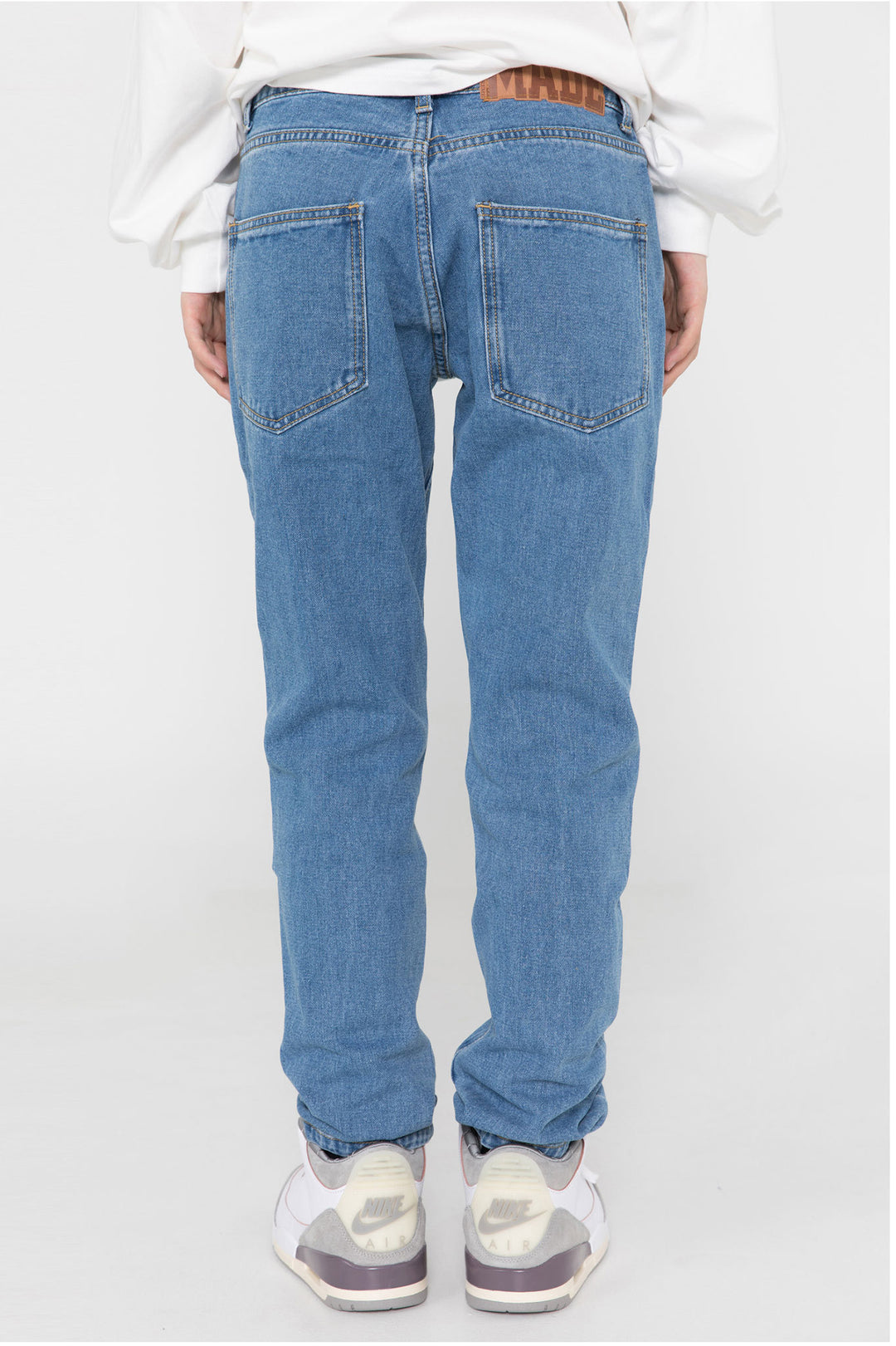 BLACKAIR BIG HEARTS pink-patch jeans, blue version, rear styling