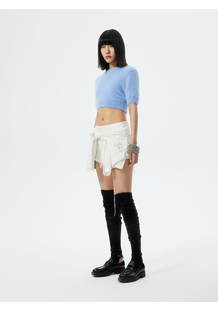 SHOWROOM PLUS ILLUSION tied-sleeve denim shorts, white, side-front standing pose