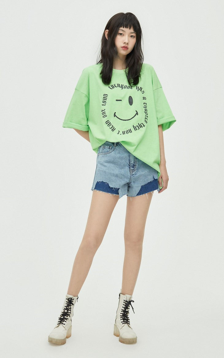 ONLY PAPER TEAR patchwork denim shorts, blue, full front outfit